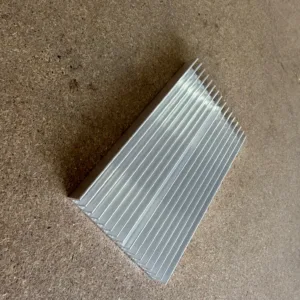 Disipador metálico para controladora de patinete eléctrico